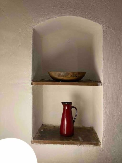 House By The Church - Entire House Crit Bagian luar foto